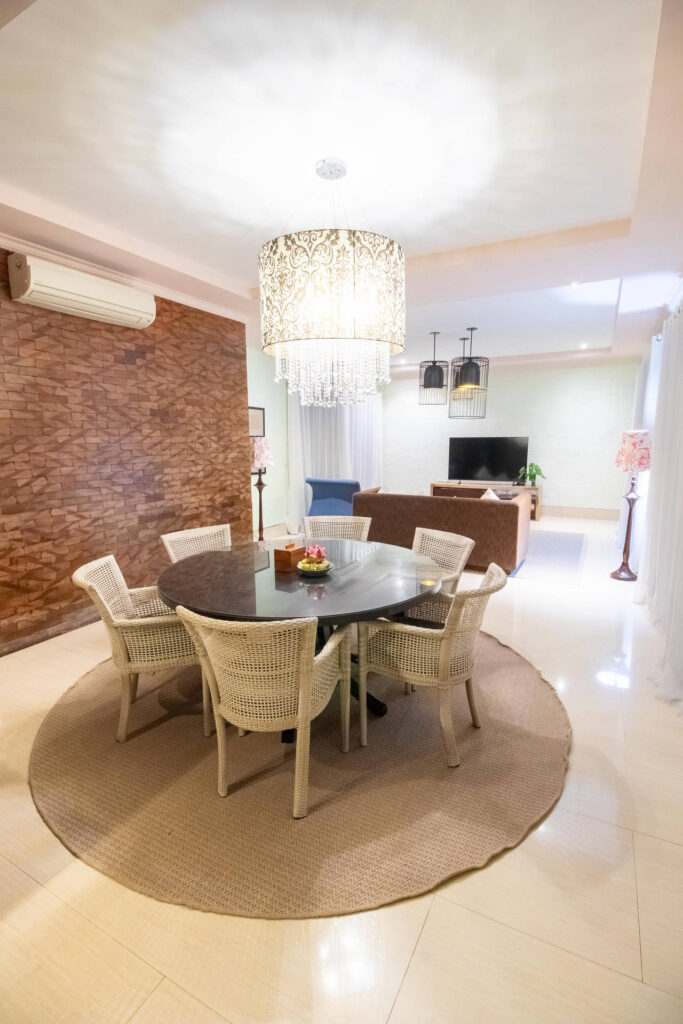 A guest room - living area at Natya Villa Jimbaran (photo 4)