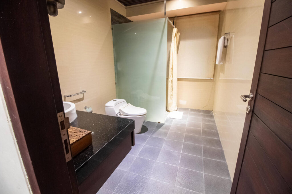 Room 3 at Natya Villa Jimbaran (photo 11)