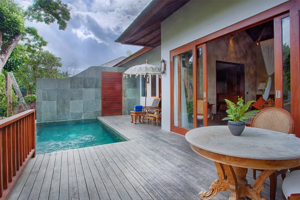 Family Pool Villa