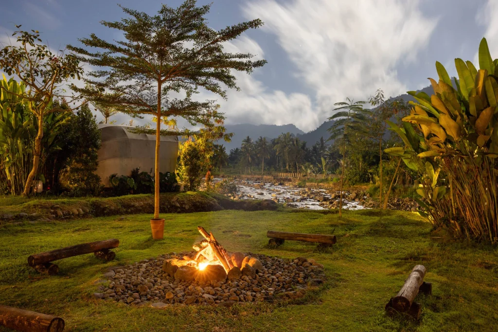 The grounds at Natya River Sidemen (photo 2)