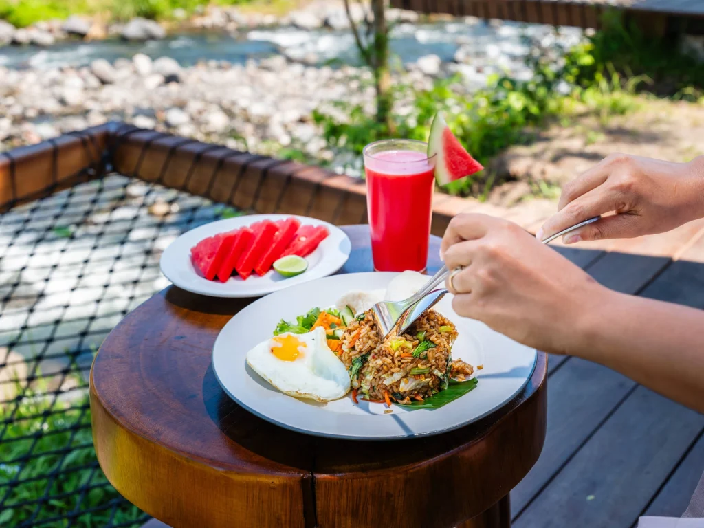 Breakfast service at Natya River Sidemen (photo 3)