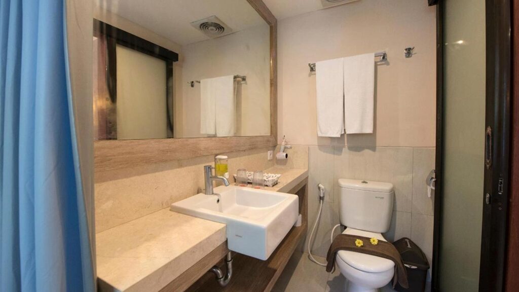 The Deluxe Double Room at Natya Hotel Gili Trawangan (photo 4)