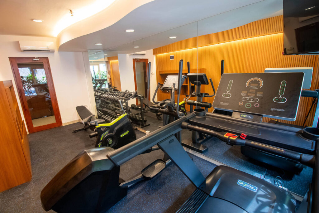 The gym at Natya Hotel Kuta (photo 2)
