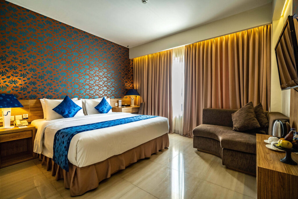 The Deluxe Room at Natya Hotel Kuta (photo 7)