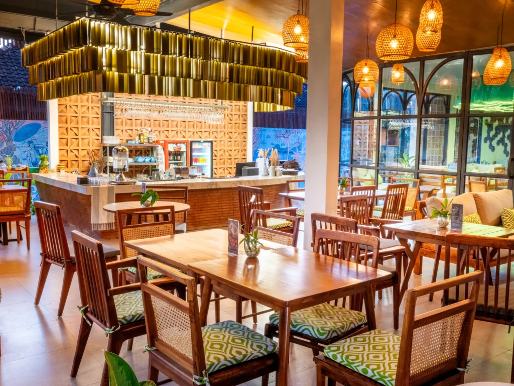 The restaurant at Natya Hotel Tanah Lot (photo 9)