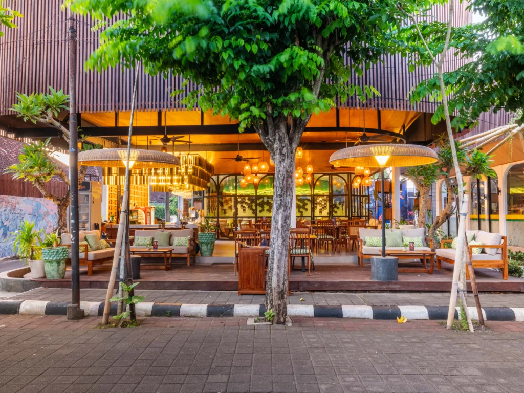 The restaurant at Natya Hotel Tanah Lot (photo 11)