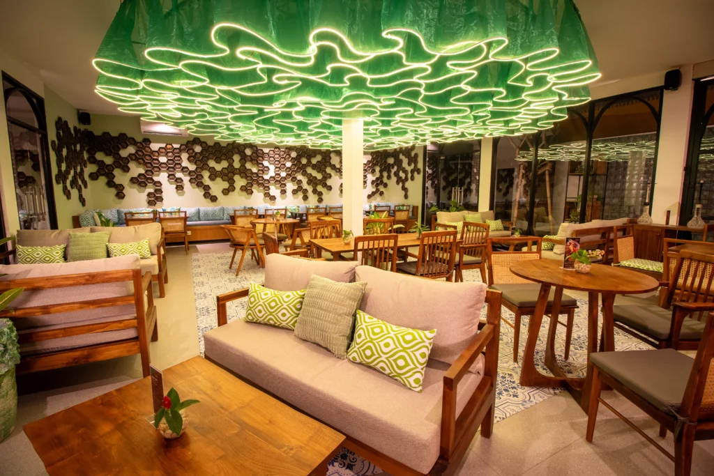 The restaurant at Natya Hotel Tanah Lot (photo 14)
