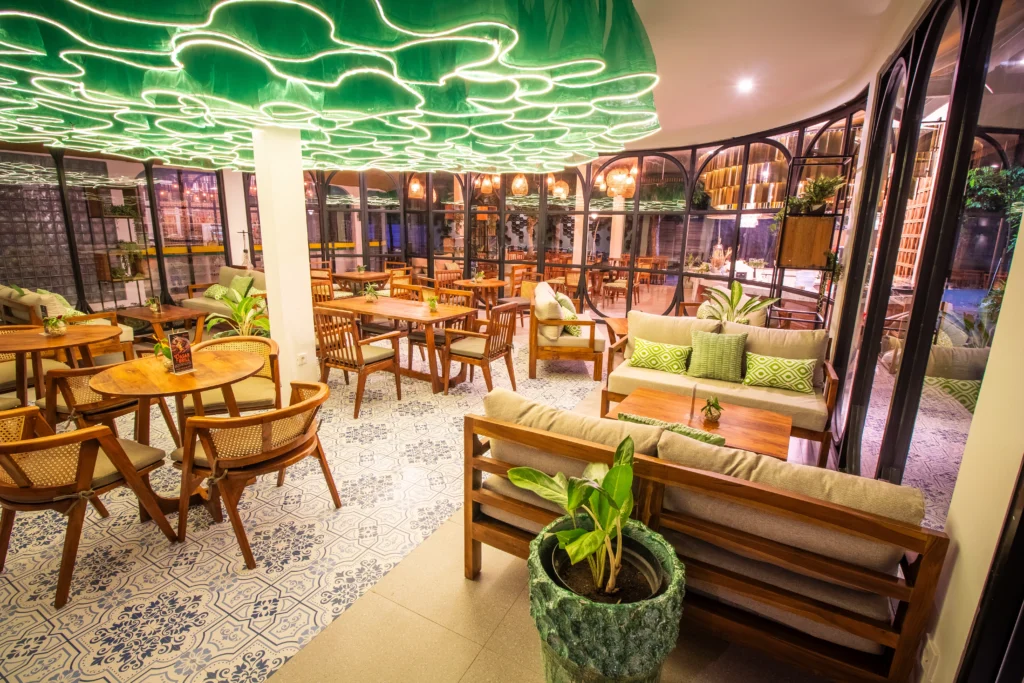 The restaurant at Natya Hotel Tanah Lot (photo 16)